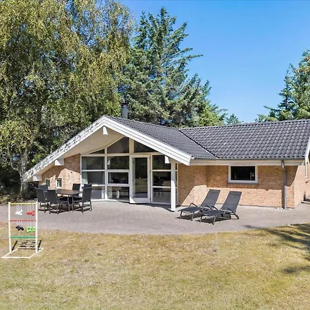 Bl1736-blokhus-slettevej-3 Holiday home *